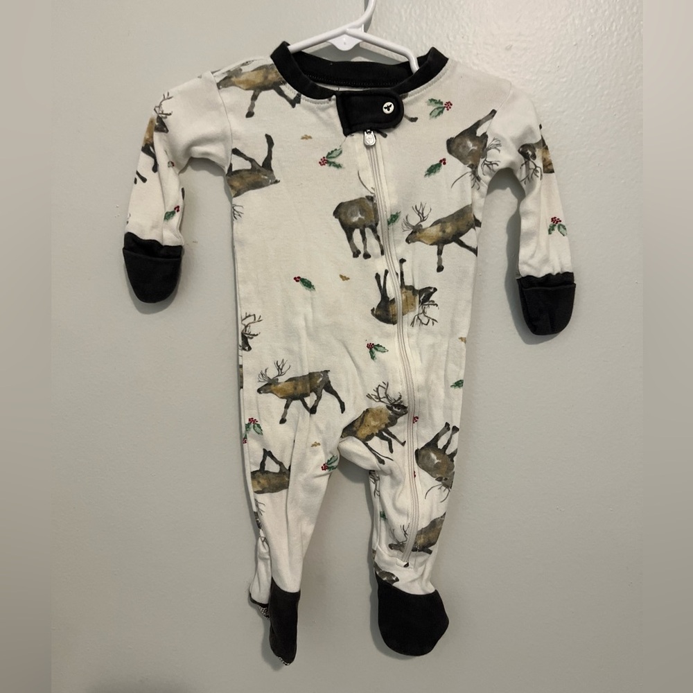 Burt's Bees White and Black Reindeer Footie